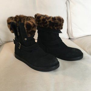 NWOT Guess Leopard Faux Fur Boot's
